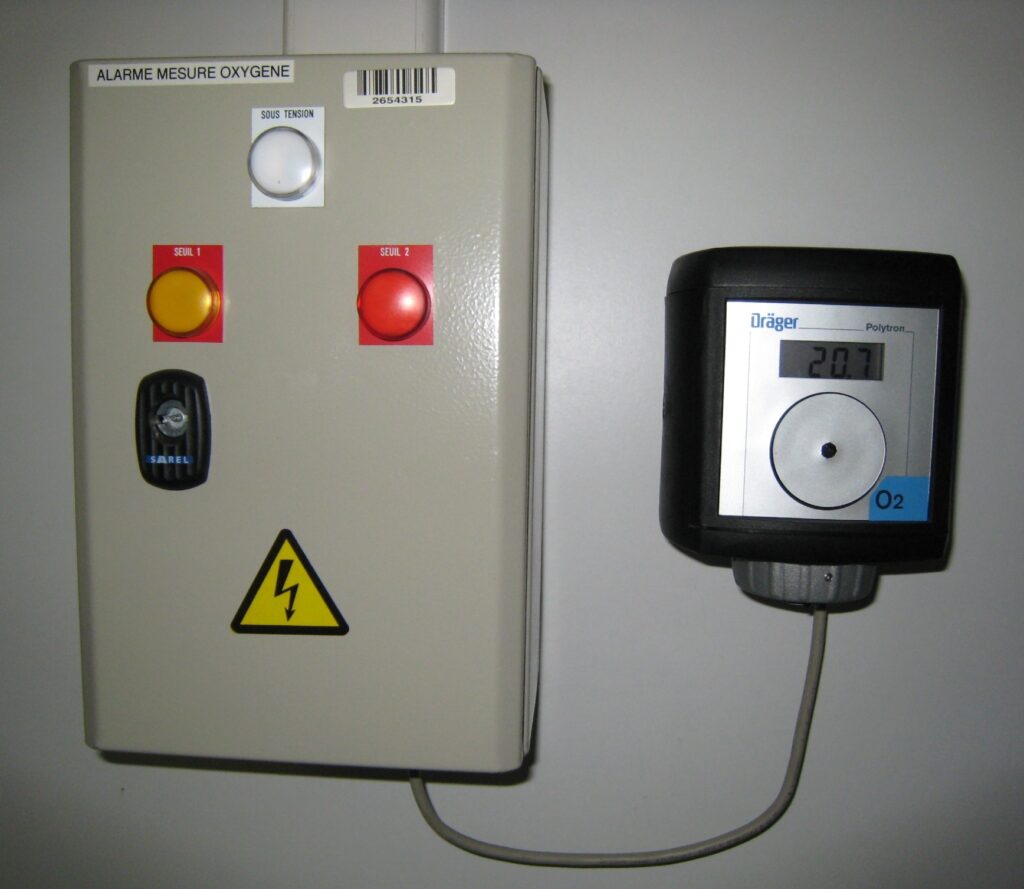 Illustration of a gas sensor in a smart home environment, detecting gas leaks. These sensors provide crucial safety measures by alerting homeowners to the presence of harmful gases, helping to prevent accidents and protect residents.